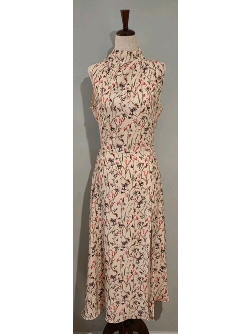 Alexia Admor Size 6 Cream Colored Floral Dress High Neck Gathered Shoulder